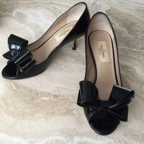 Valentino Garavani Shoes - Valentino black bow ribbon kitten heels open toes patent leather shoes 35 5